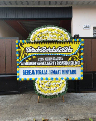 Papan Bunga Duka di Seberang Palinggam
