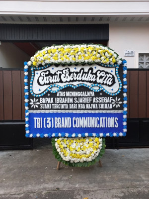 Papan Bunga Duka di Seberang Palinggam